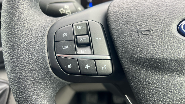 Ford Transit 350 L3 Diesel Fwd 2.0 EcoBlue 130ps H2 Leader Van